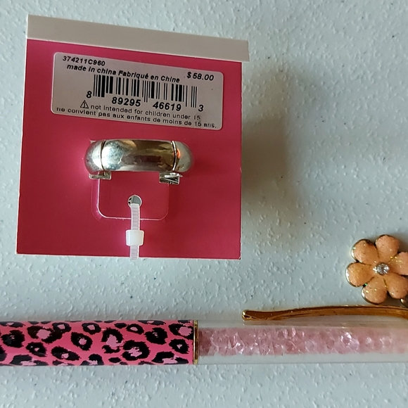Betsey Johnson Pen and Bow Ring - Picture 2 of 4